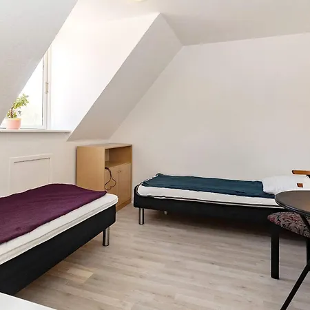 3 Person In Aeroskobing-by Traum 펜션