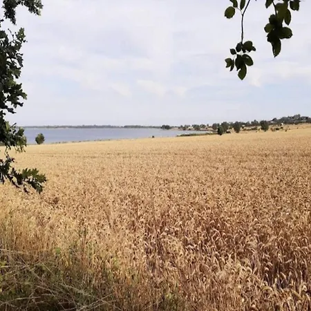 3 Person In Aeroskobing-by Traum 펜션