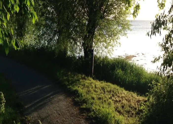 3 Person In Aeroskobing-by Traum